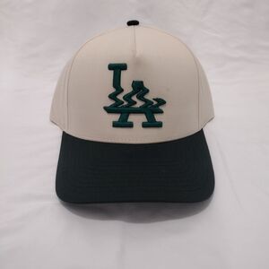 LA Distorted 3d Distorted Snapback Hat Brand New